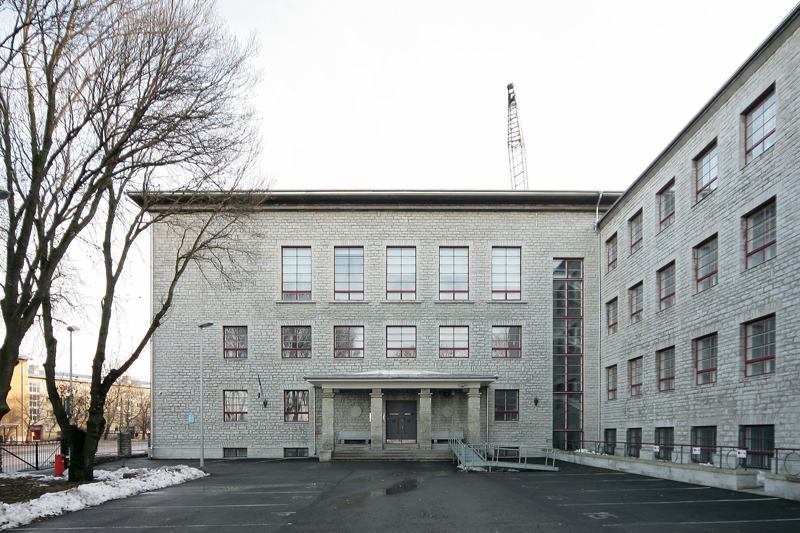 Lasnamäe primary school, view of the building. Architect Herbert Johanson