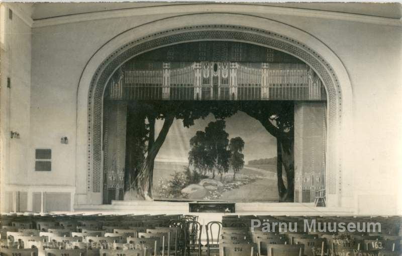 Photo postcard, interior view of the Pärnu endla theatre.