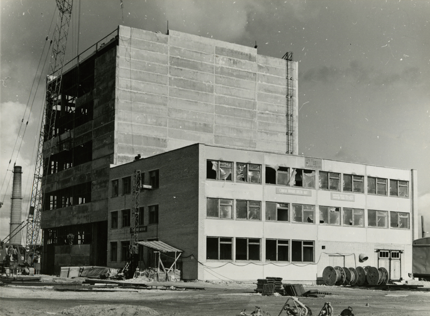 Kohtla-järve mineral fertiliser factory, view of the building in the construction stage