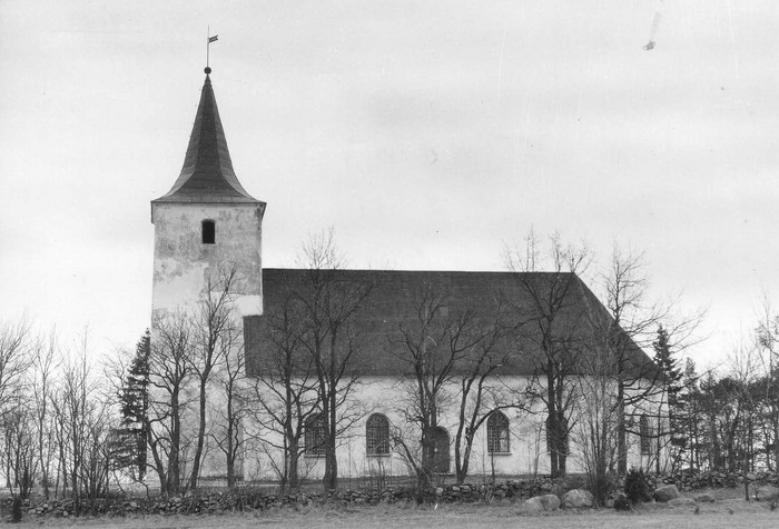 Reigi church. View from the south