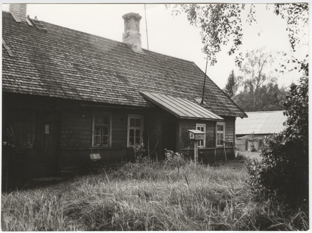 Captain Mihkel Aron's apartment in Hiiumaa Luidja village