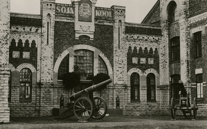 Peeter The Great Sea Consolidation Tondi Kasarm and Tondi Military School building, view of the building