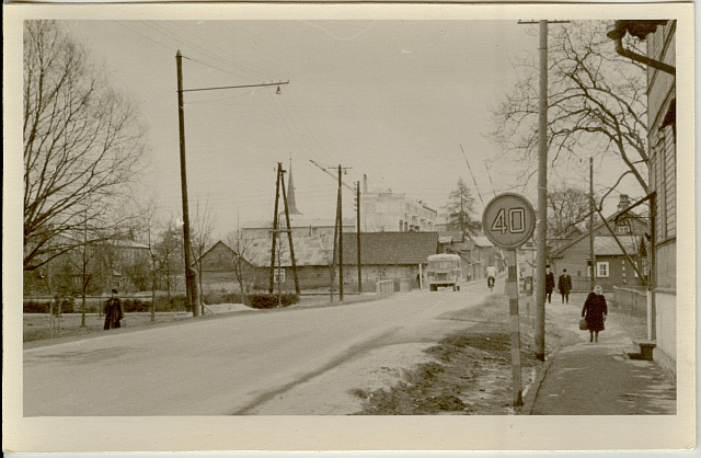 Photo, railroad crossing on Pärnu Street Paides since 1960