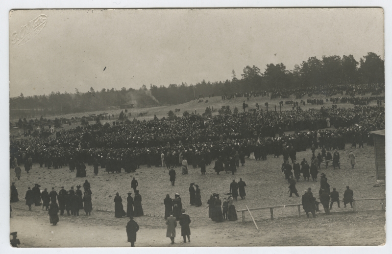 October 16, 1905 The funeral of the dead on the new market in Rahumäe.
