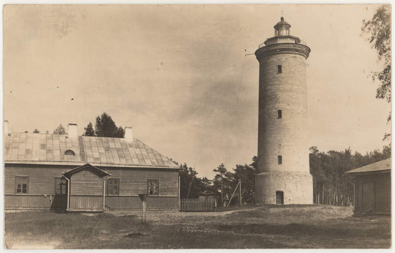 Naissaare lighthouse
