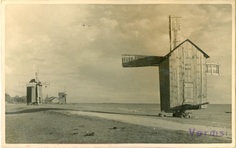 Photo. Vormsi landscape with windmills. 1939. Located in Hm 8606.