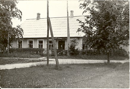 Photo, Koeru küla TSN tk old building façade 1972.