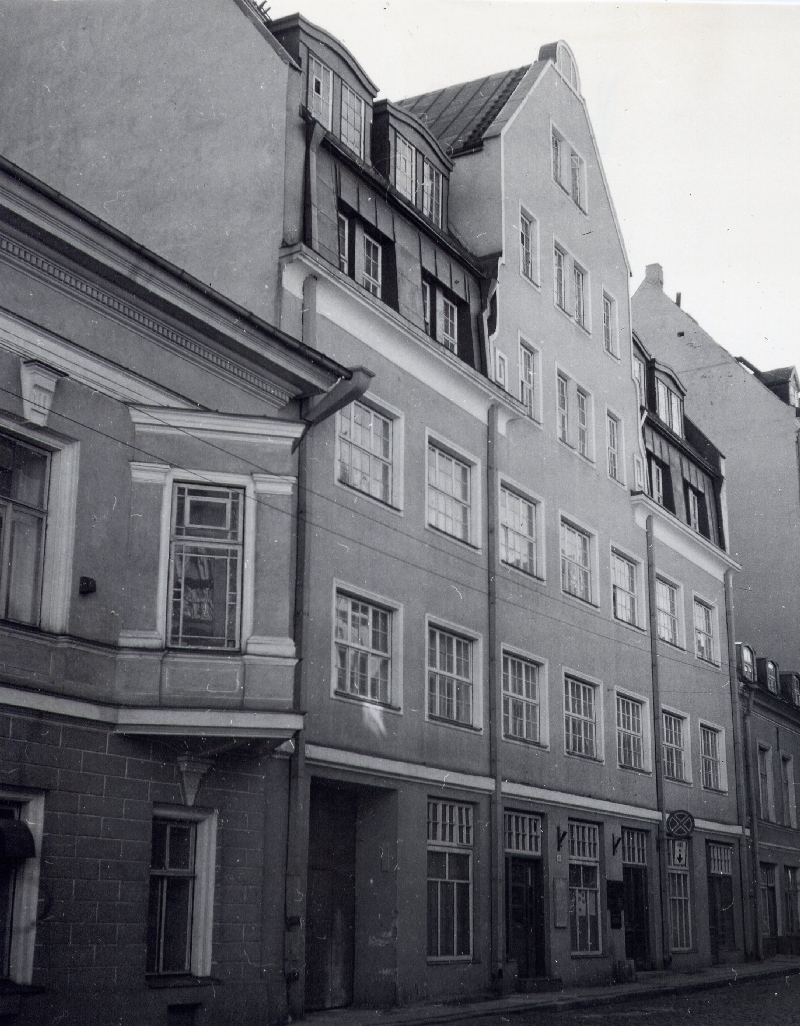 Printing house in Tallinn Pikk 40. Architect Artur Perna, 1922-23. Photo from Leo Gens
