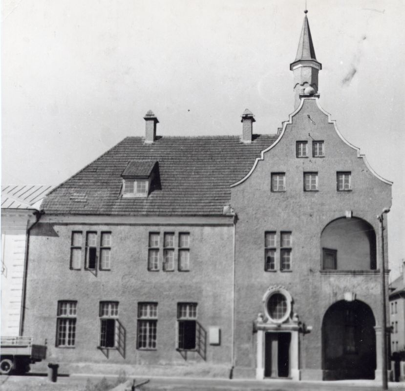 Construction of the Pärnu Raekoja, New 4 (arh. Wilhelm Bockslaff, 1911). Photo from Leo Gens