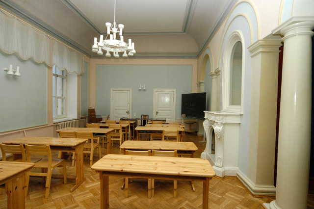 Classroom in Muuga Manor.