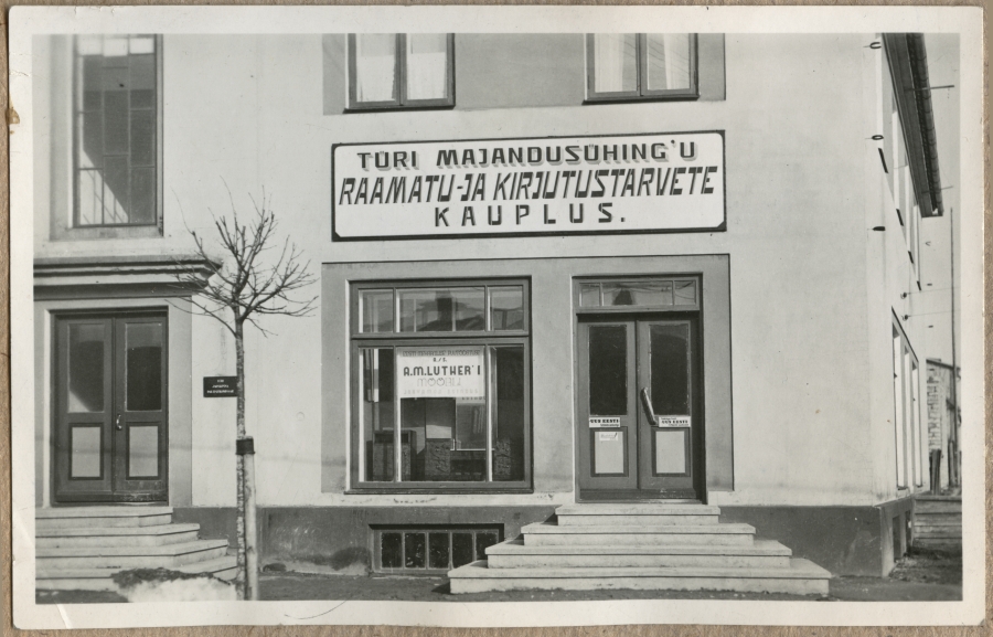 Türi Economy Association's book and writing bill store on Türi, Viljandi Street - exhibition of production of the Luther factory