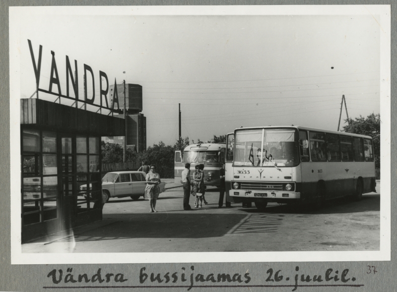 Vändra bus station