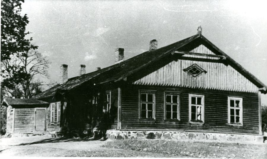 Tuhalaane schoolhouse II.