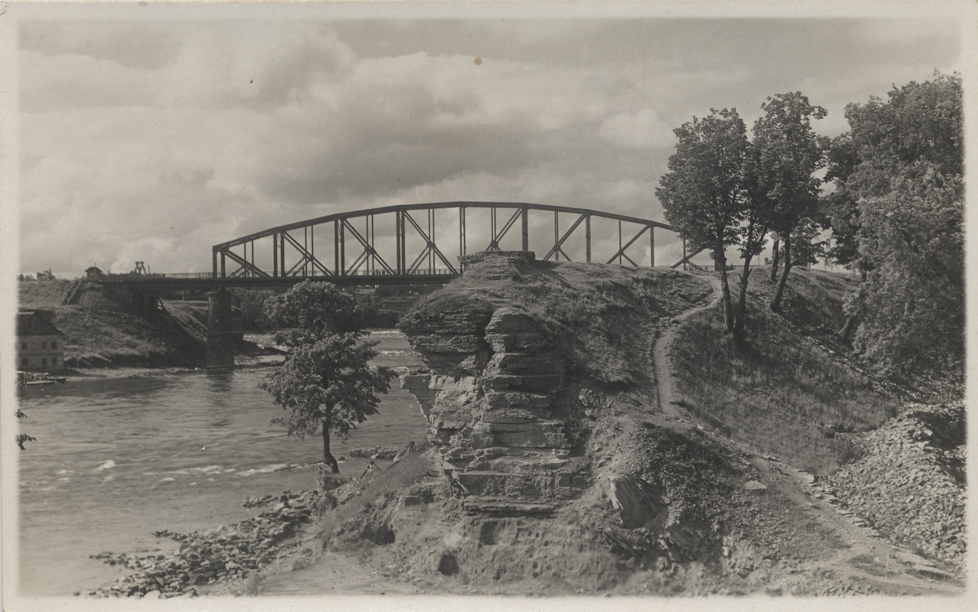 [narva railway bridge]