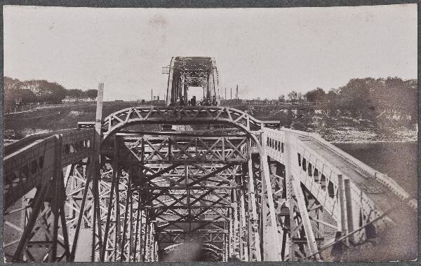 Photo, Crushed Pihkva railway bridge.