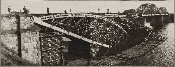 Photo. Pihkva railway bridge. (the same KLMF 1105:127)