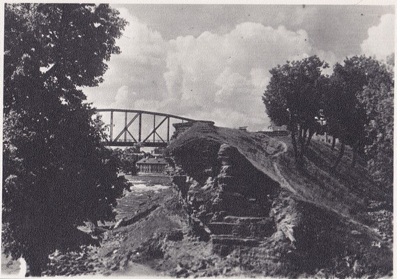 Narva railway bridge