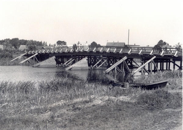 Photo Bulk bridge