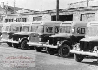 Finished production of Tartu Automotive Factory: buses at the yard, 1956-1957. Photo V. Amberg.