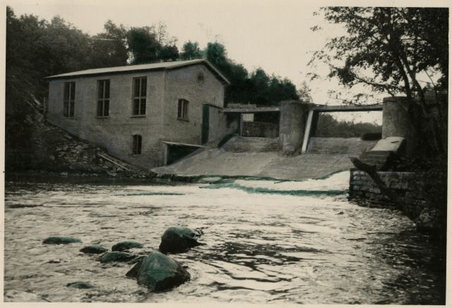 Construction of the Kunda hydroelectric power plant