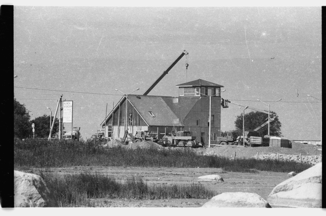 View of the construction of the Kunda harbour building