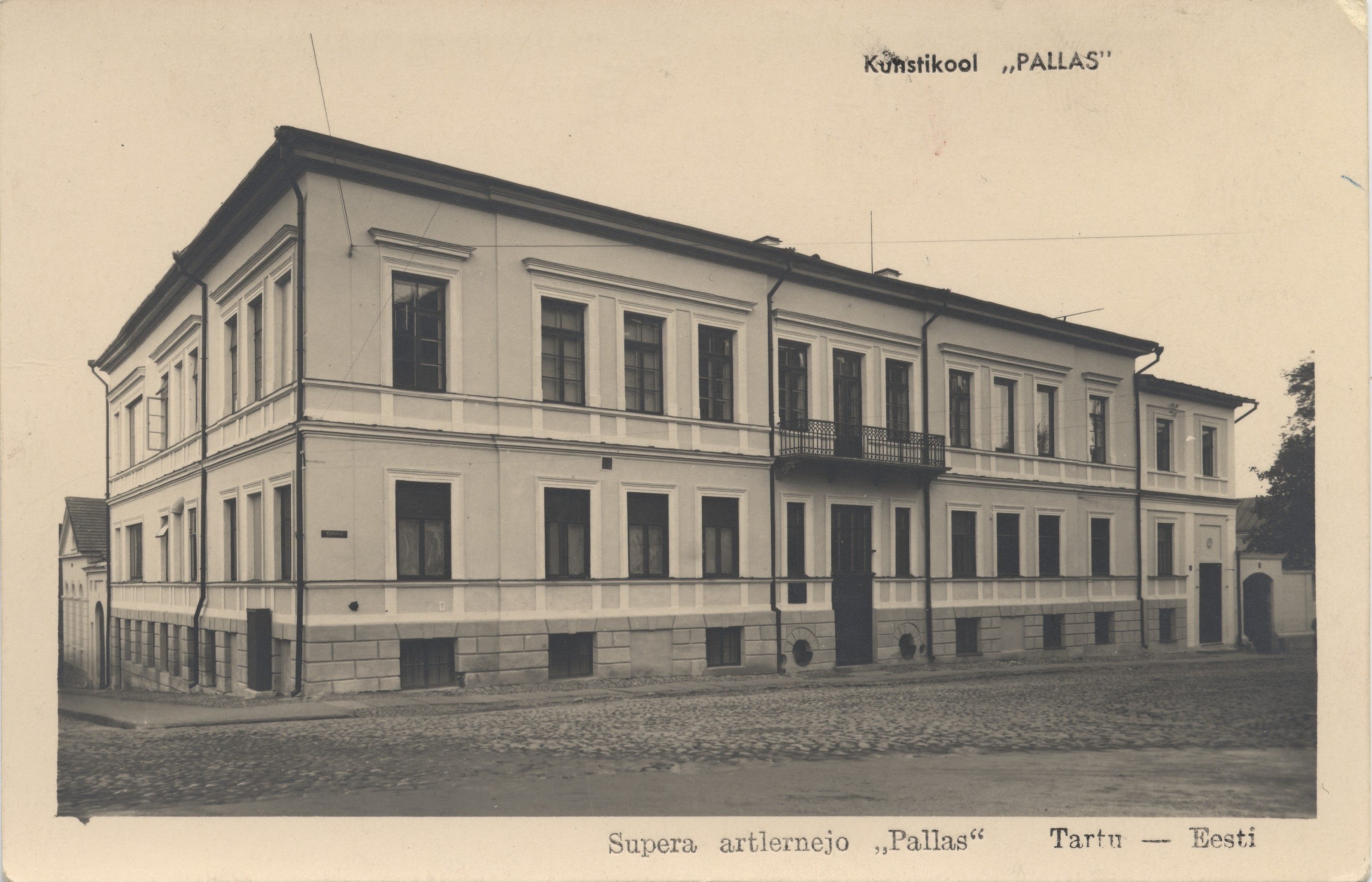 Tartu Estonia : Art School "Pallas" = supera Artlernejo "Pallas"