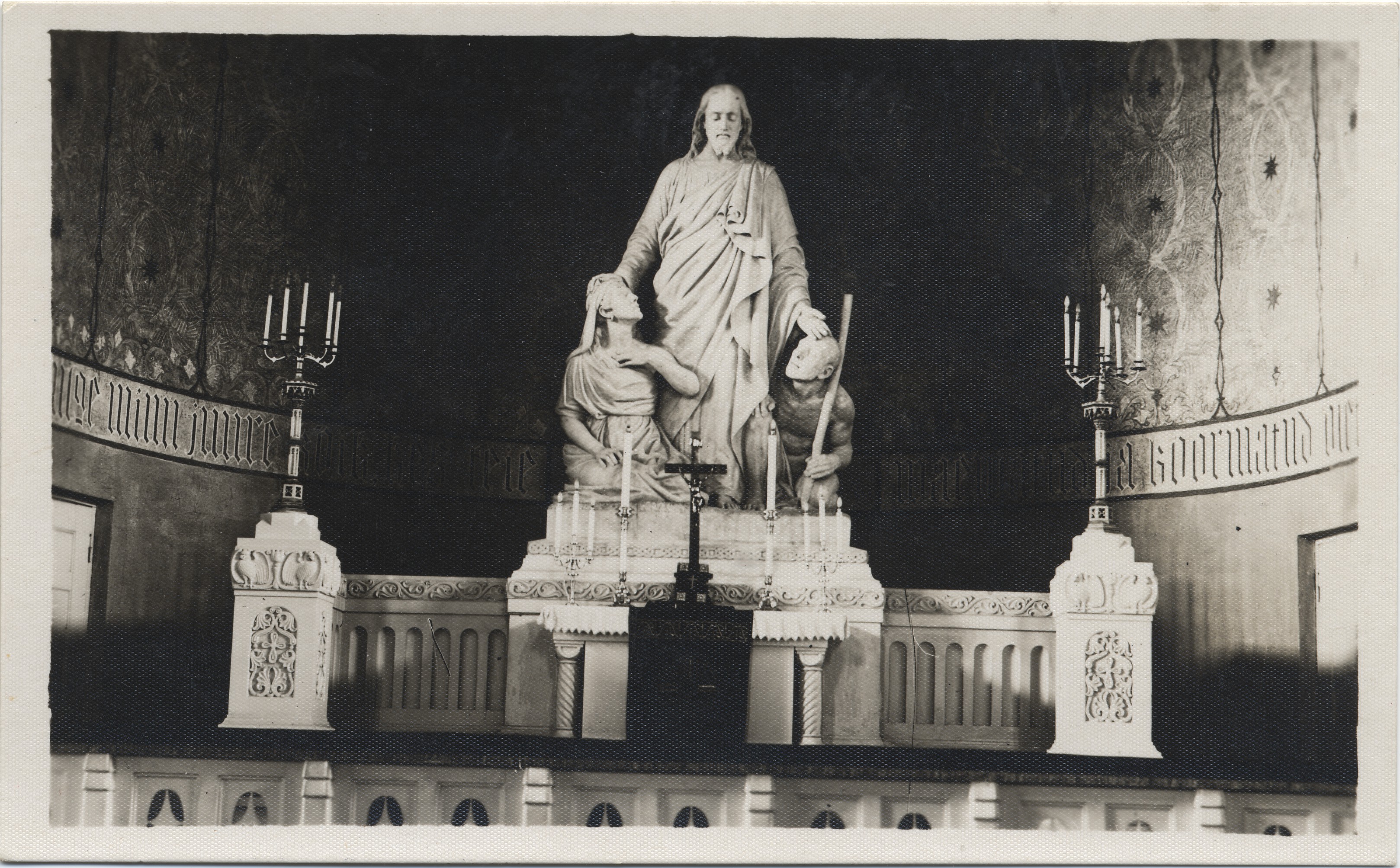 Altar images of the church of Tartu Paul