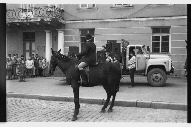 Dionysia 1992, opening of the festival at Raekoja square; rider at the forefront