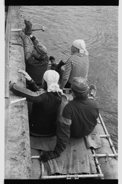 Spring Days of students 1992, in front of the boat rally Kaunas Emajõel