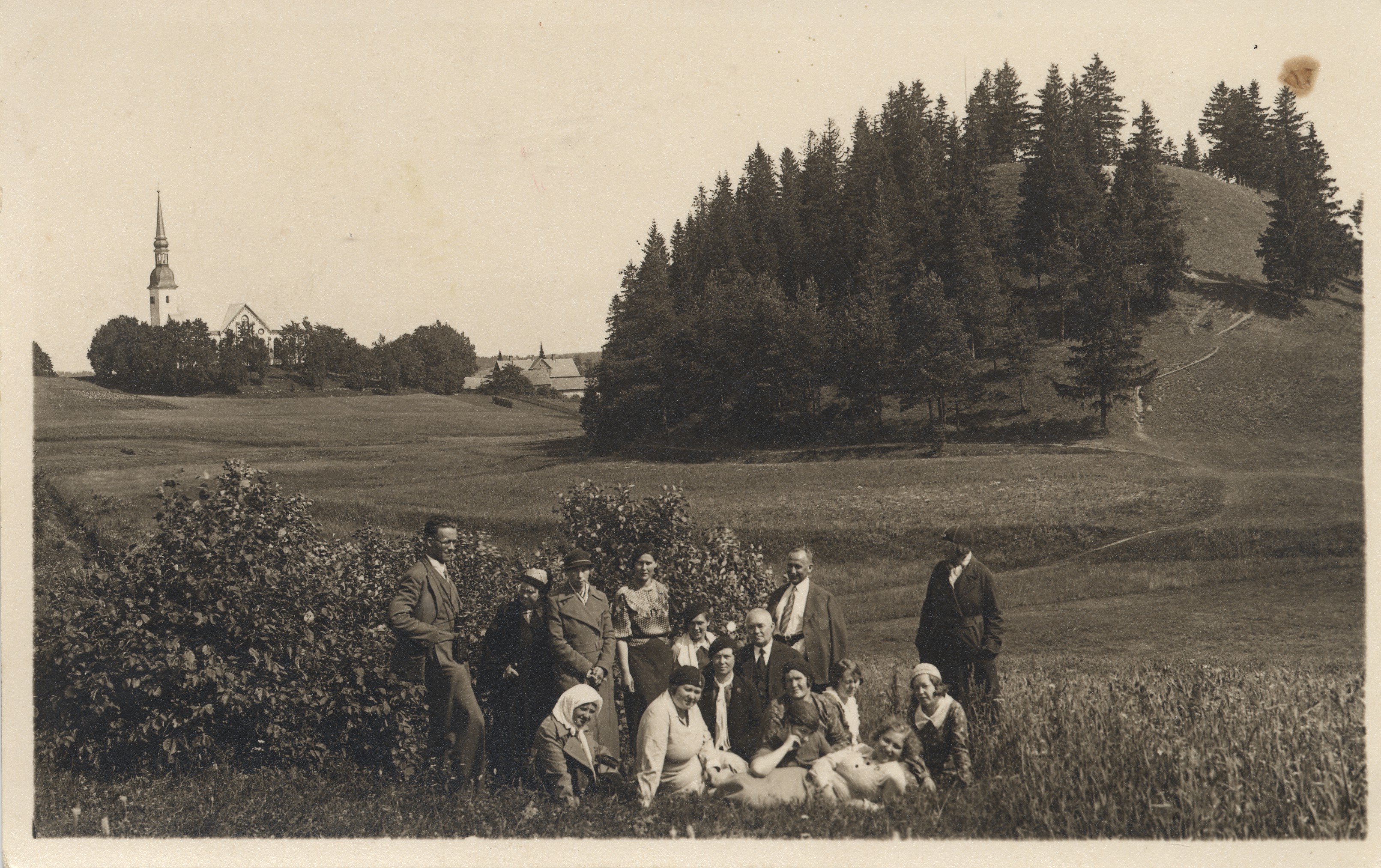 Excursions under Otepää Linnamäe 1936