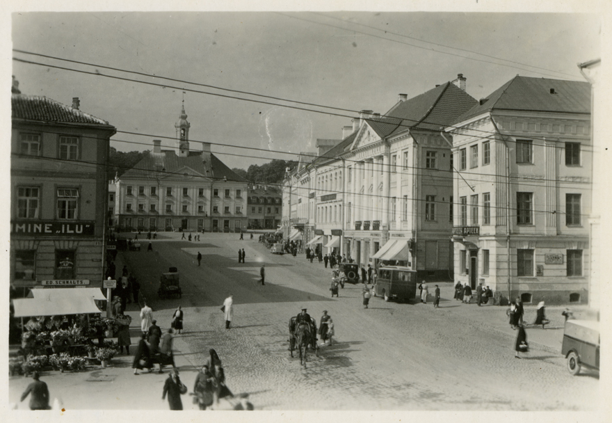 Tartu Raekoja plats, view towards Raekoja