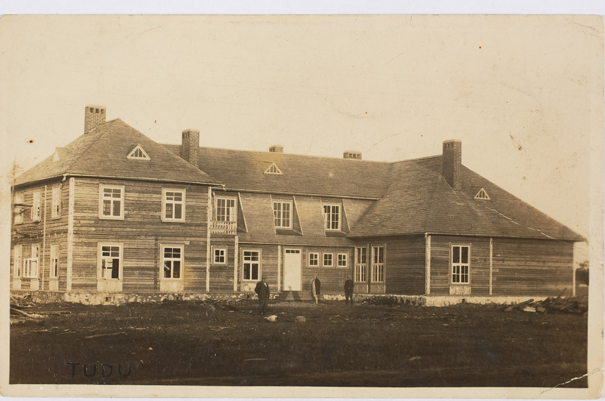 Tudu schoolhouse (?) 1920-40.