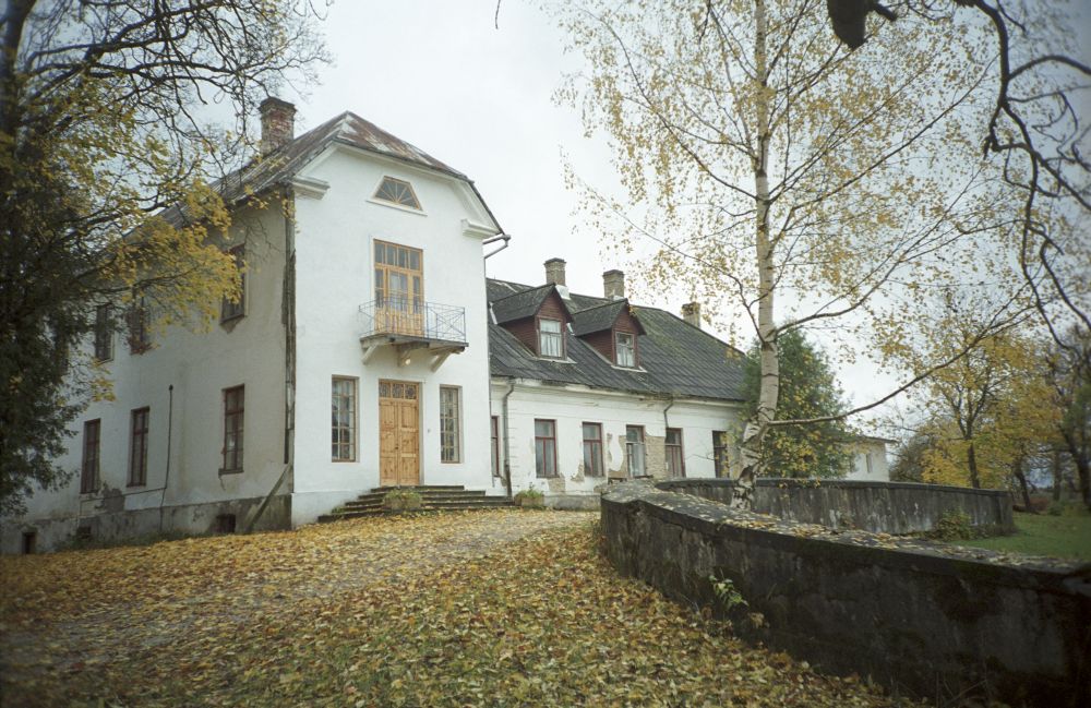 The Lamb Manor's Gentleman house