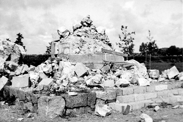 The monument of the War of Independence broken