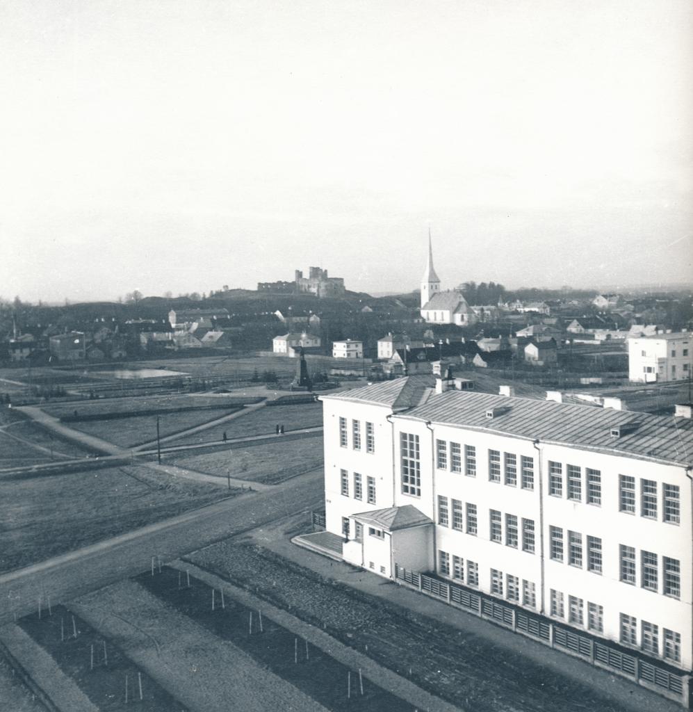 Rakvere, view from Gymnasium Street