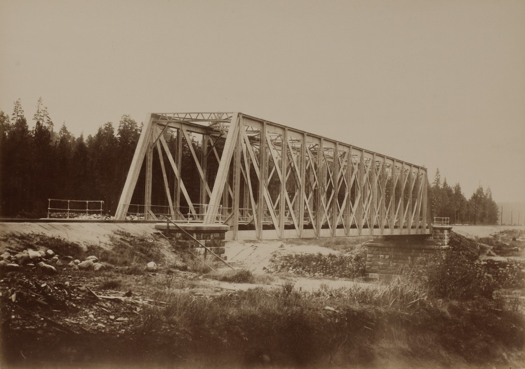 Raudteesild üle Koiva (Gauja) jõe / Railway bridge over the Gauja River