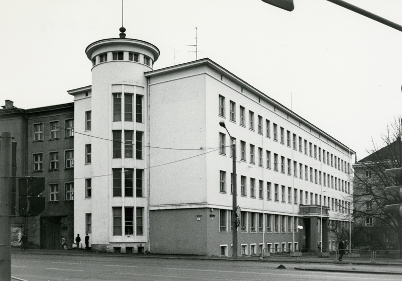 Tallinn Tehnikem, view of the building from the corner. Architects Alar Kotli, Alexei Küttner