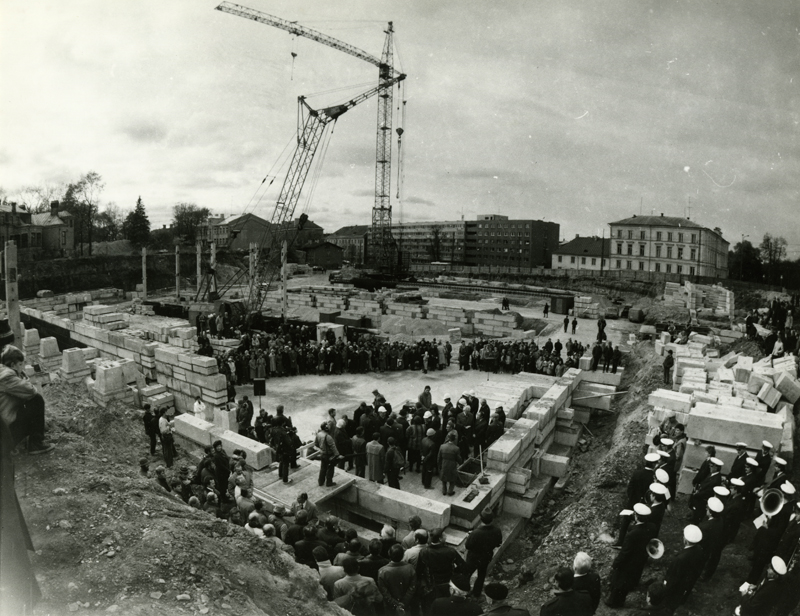 Building of the cornerstone of the National Library, view of the construction site
