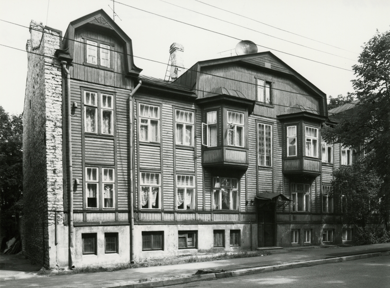 Apartment building in Tallinn Koidula 9, view of the building. Architect Anton Uesson