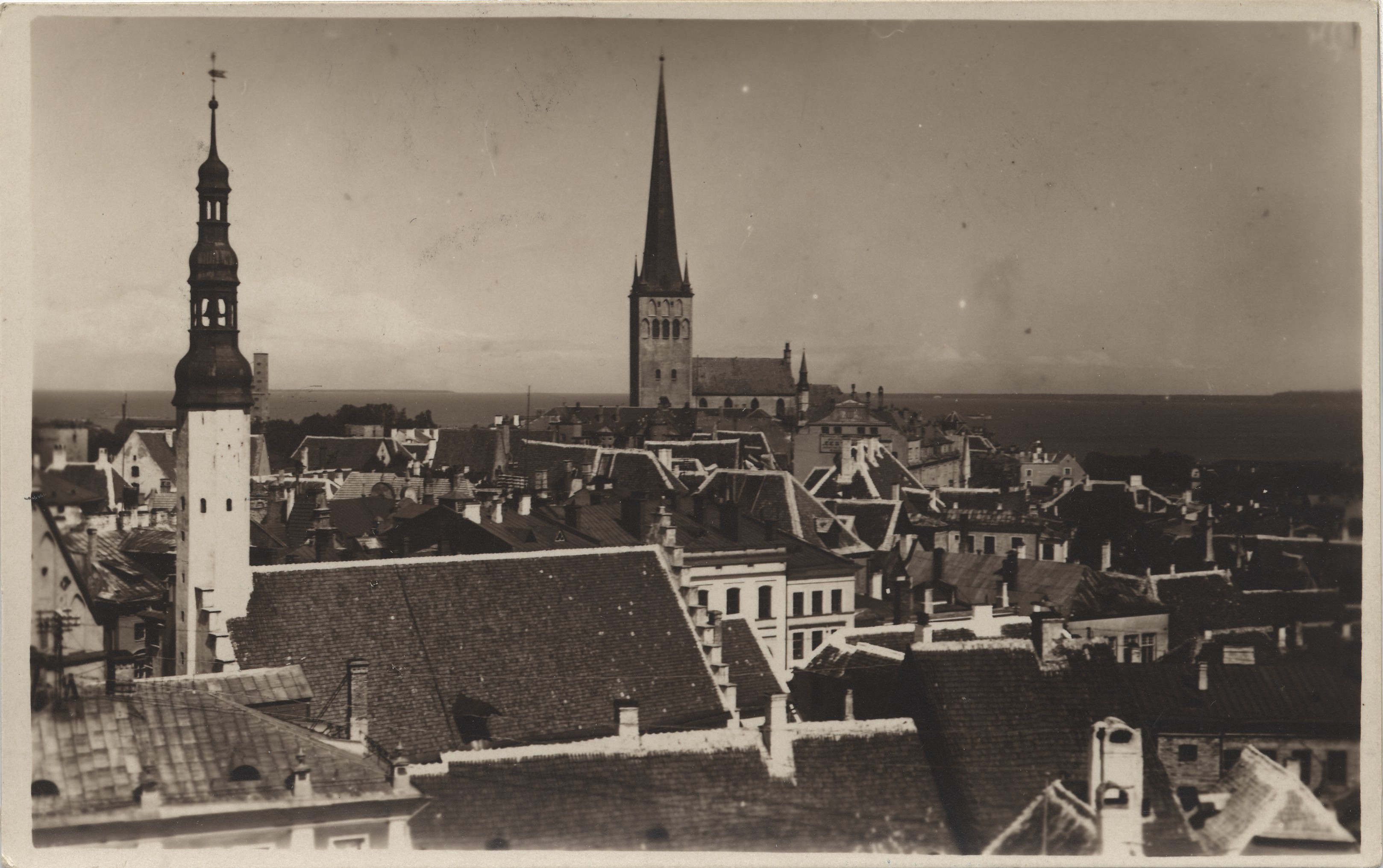 Estonia-tallinn : view of the tower of the building