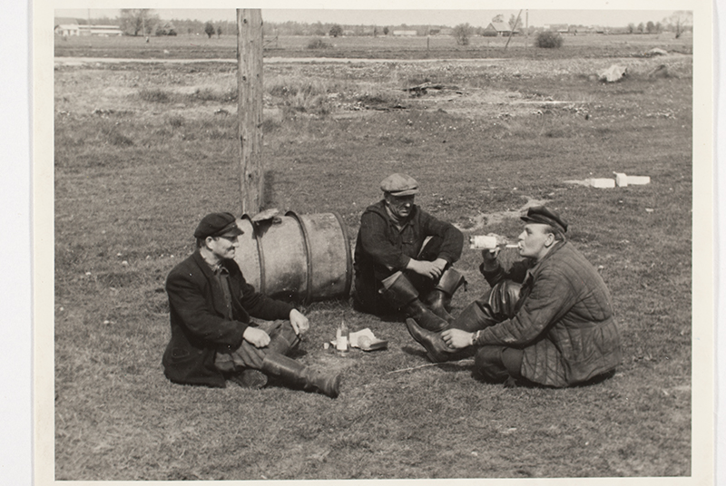 Fishermen on the payday taking wine in 1961. Audru khk and v