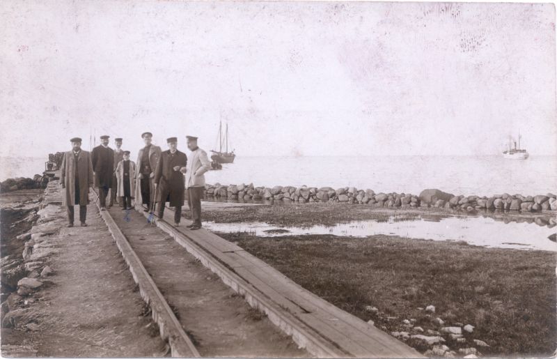 Photo. Johanna Menert's whole. View of Kärdla port in Hiiumaa. Photo: Königsfest. ~1900.