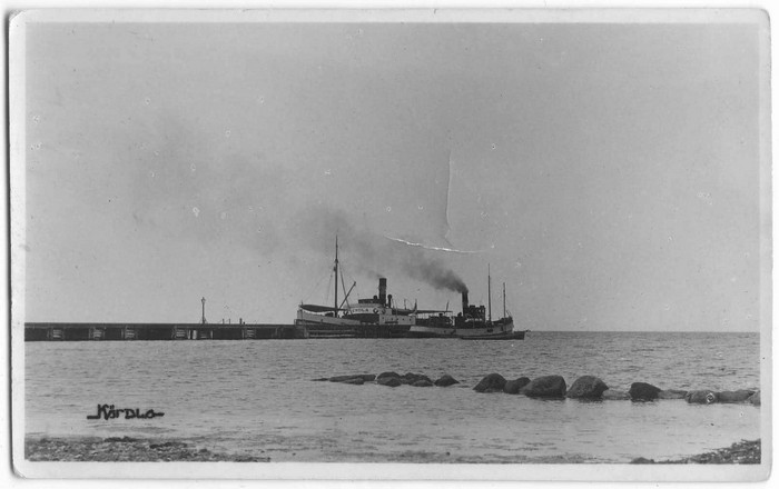 Steam vessels (including Endla) in Kärdla port