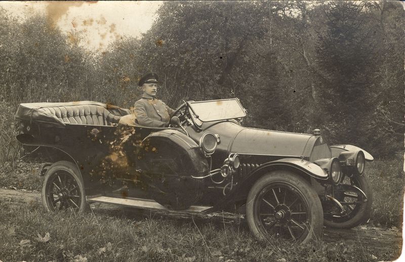 Photo. Some manor Ed.Wulf with his car and driver J.Kuusega