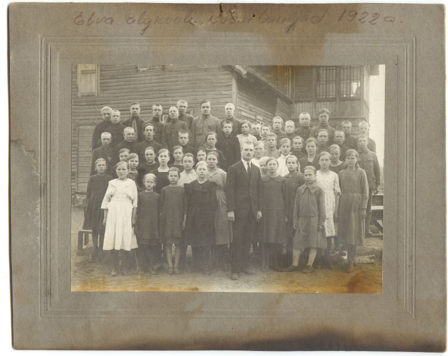 Elva primary school song choir.