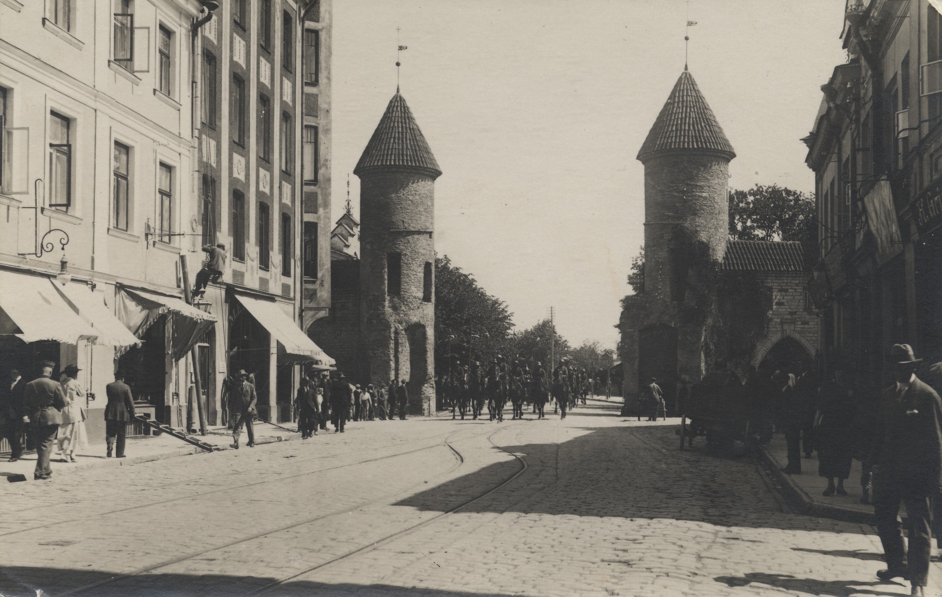[tallinn] : [Viru Gate]