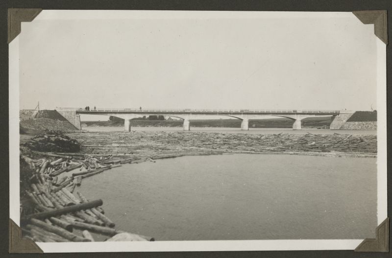 Sindi bridge. General view from the right shore