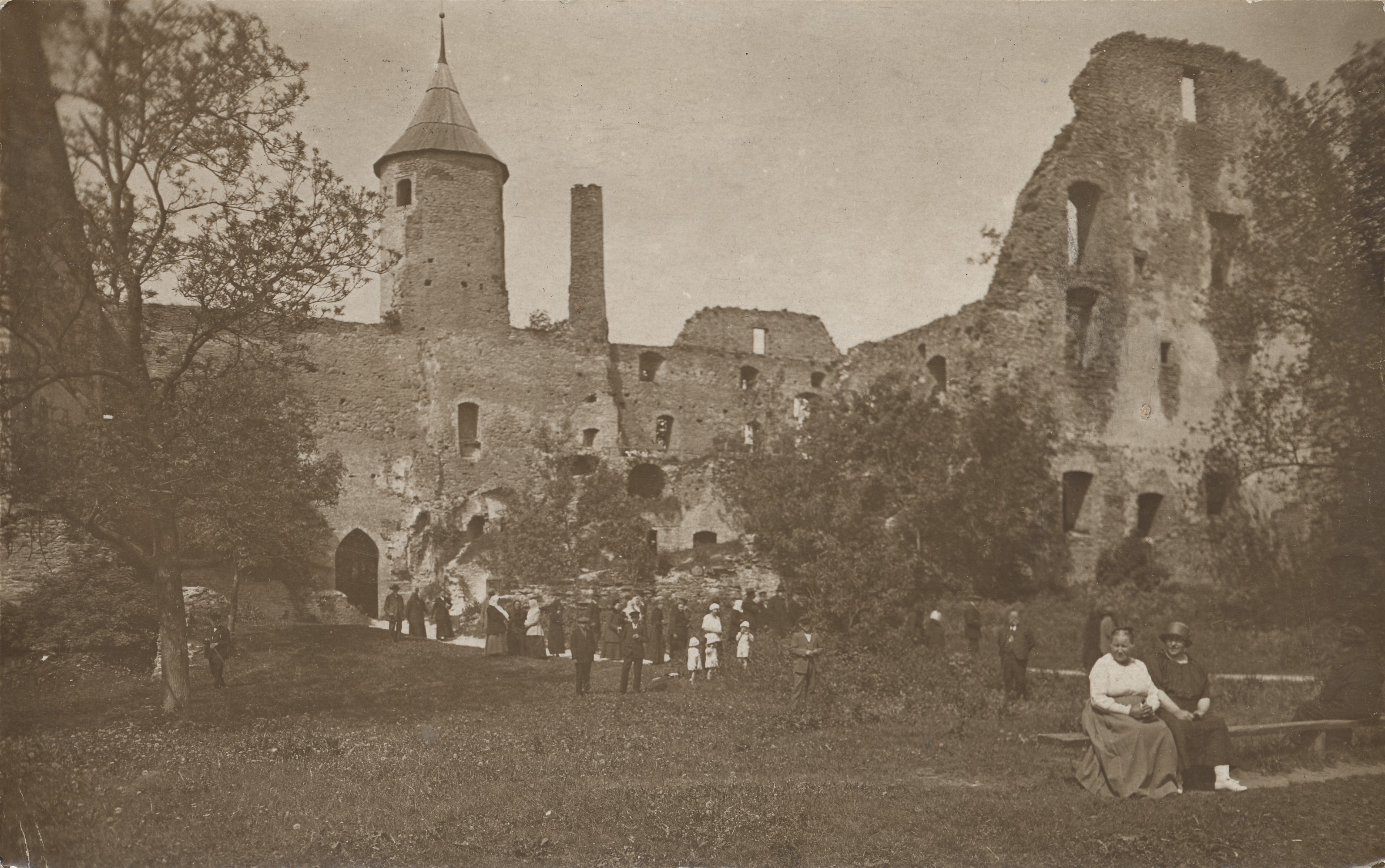 [haapsalu Castle]