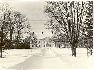 Photo, Kirna Manor building in the 1970s a.