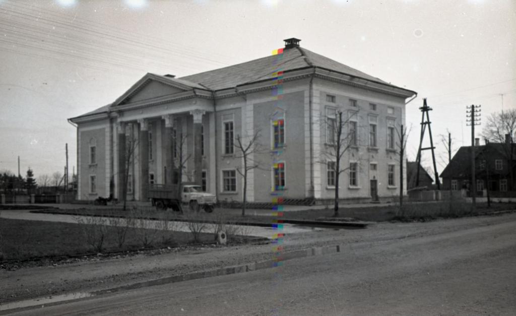 Orissaare Cultural House
